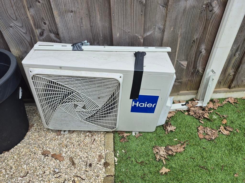 Haier AS25TADHRA-1 Mono Split Airco Binnen- en Buitenunit, Ophalen, 3 snelheden of meer, Afstandsbediening, Gebruikt