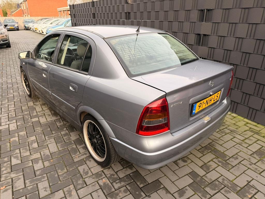 Opel Astra 1.6 Njoy| 2003| SEDAN| 17"| AIRCO| CRUISE| NAP| B, Auto's, Stof, Gebruikt, 4 cilinders, 1095 kg
