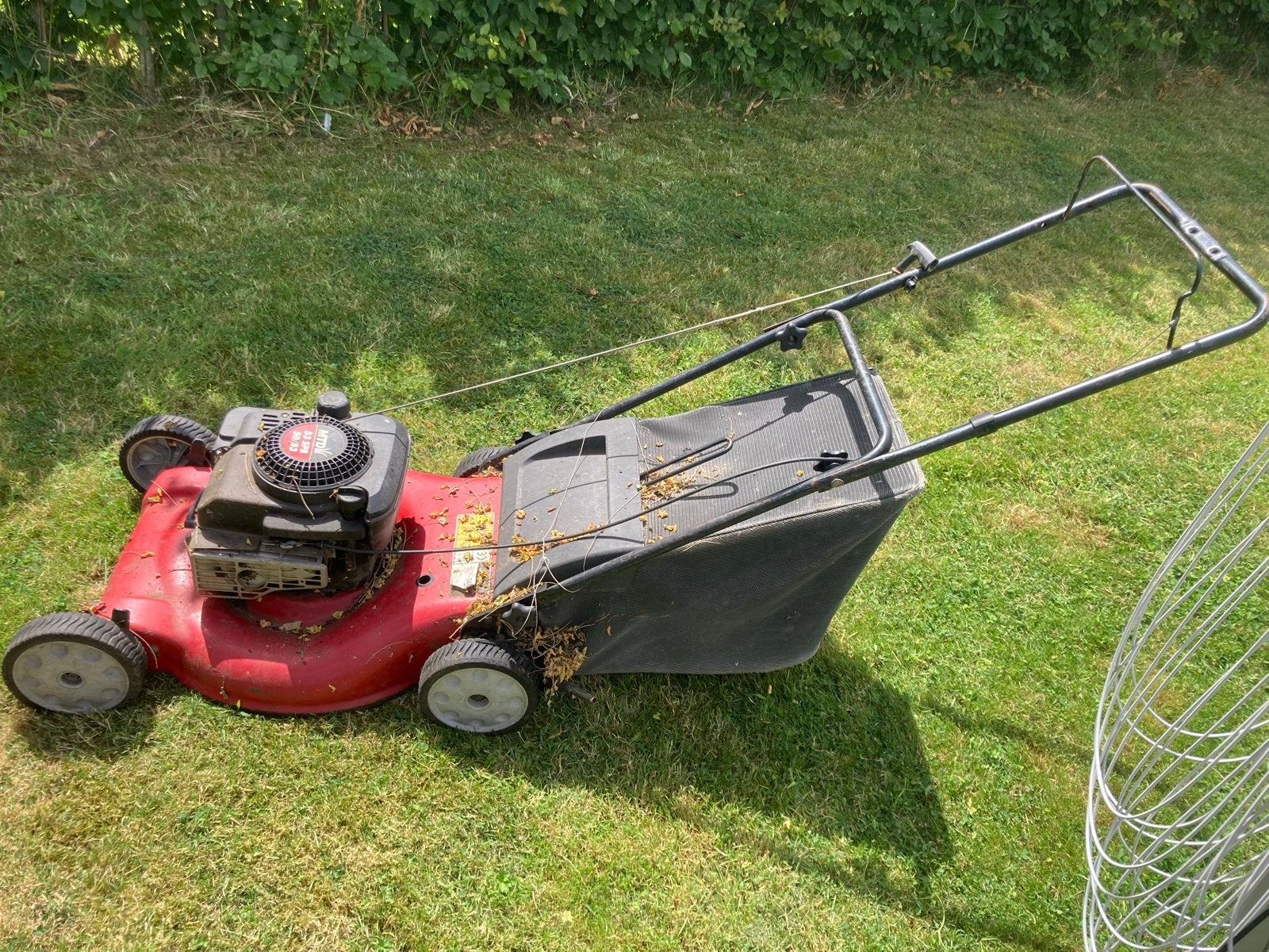 MTD Benzine Grasmaaier met Opvangbak, Ophalen, Cirkelmaaier, Gebruikt, Opvangbak