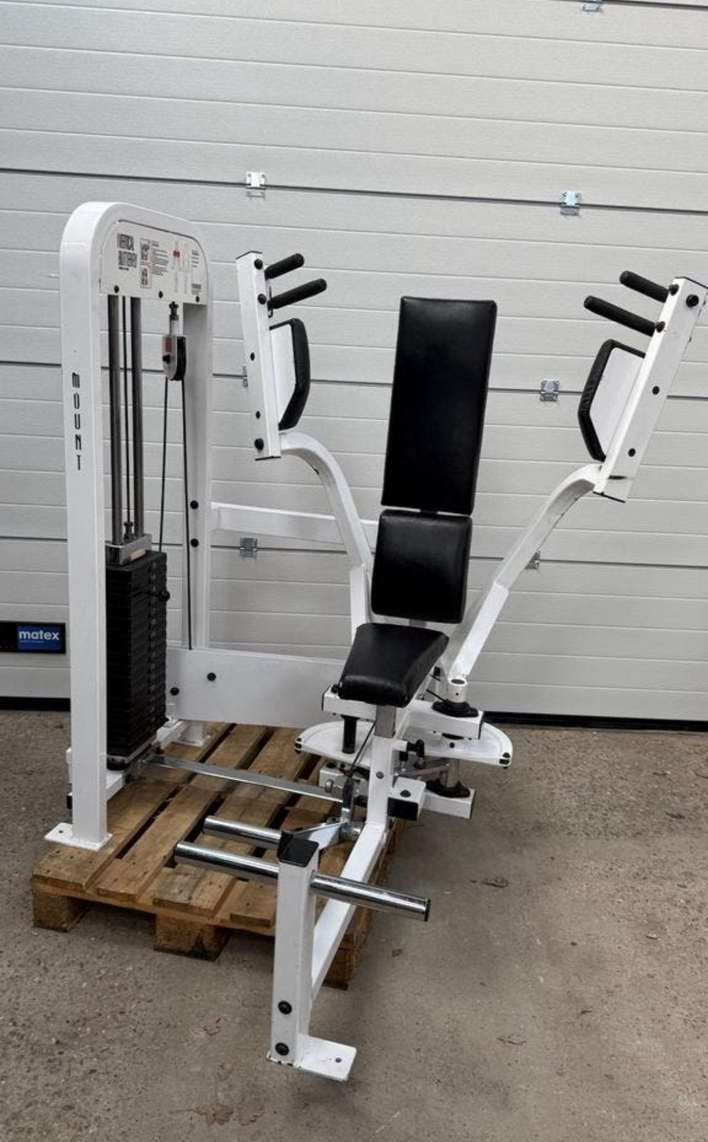 Paramount pec deck / peck deck machine / butterfly, Ophalen, Benen, Gebruikt, -
