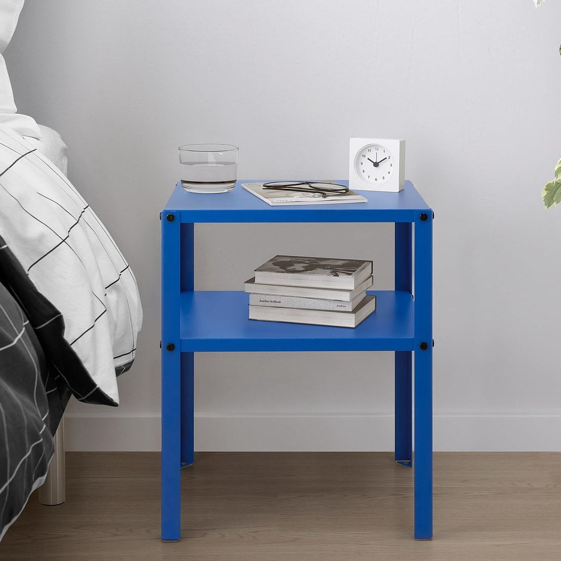 Nachtkastje KNARREVIK blauw, Ophalen, Zo goed als nieuw, Minder dan 45 cm, Minder dan 55 cm