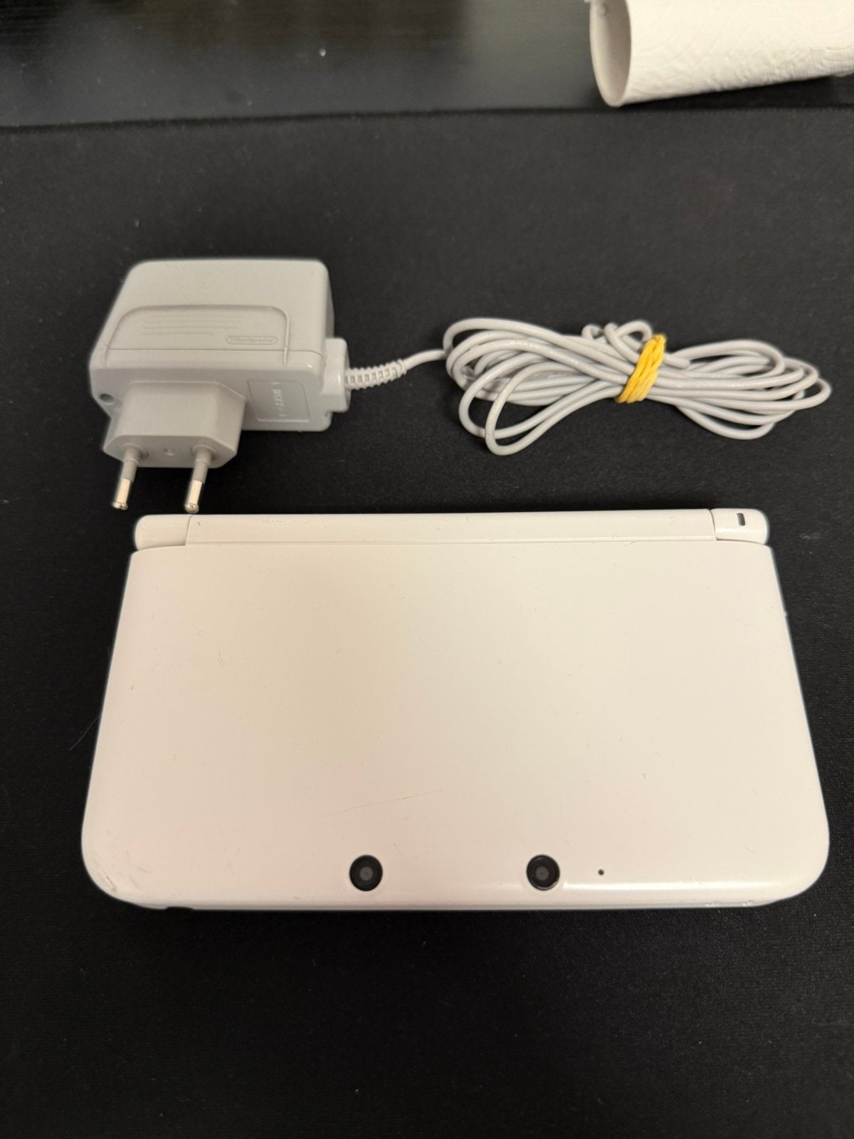 Nintendo 3DS XL Wit Incl. Oplader, Spelcomputers en Games, Ophalen of Verzenden, Zo goed als nieuw, Wit, 3DS