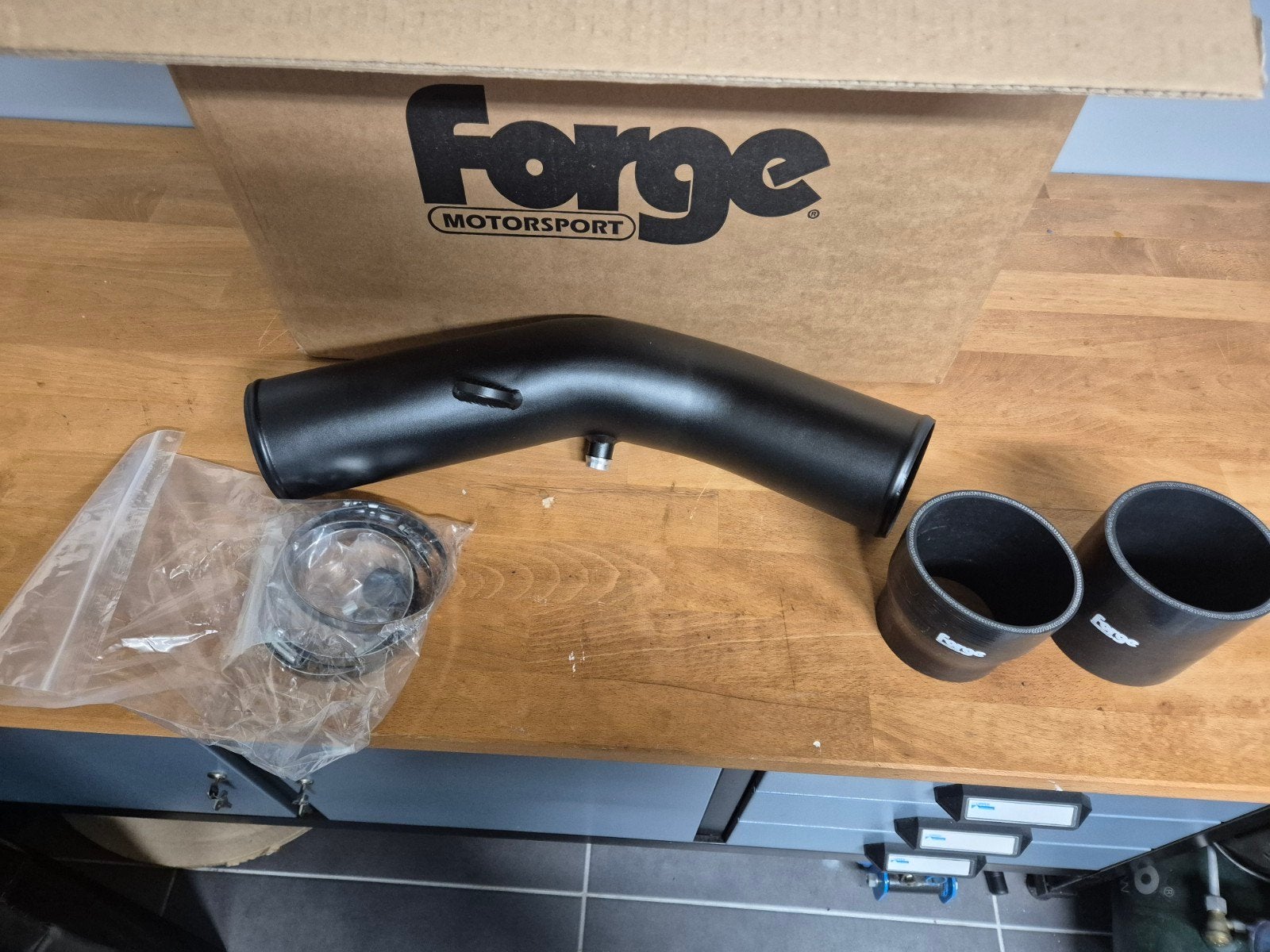 Forge Motorsport inlaatbuis en slangen voor rs3 8v, Ophalen of Verzenden, Nieuw, Universele onderdelen