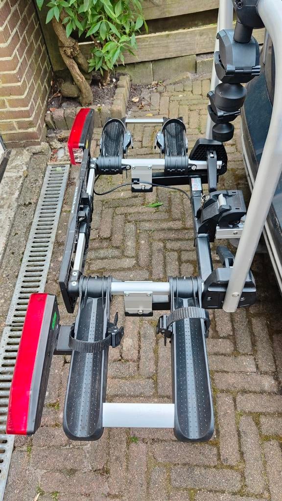 Uebler Fietsdrager I21 Nieuwste type, Auto diversen, Fietsendragers, Ophalen, Zo goed als nieuw, Trekhaakdrager