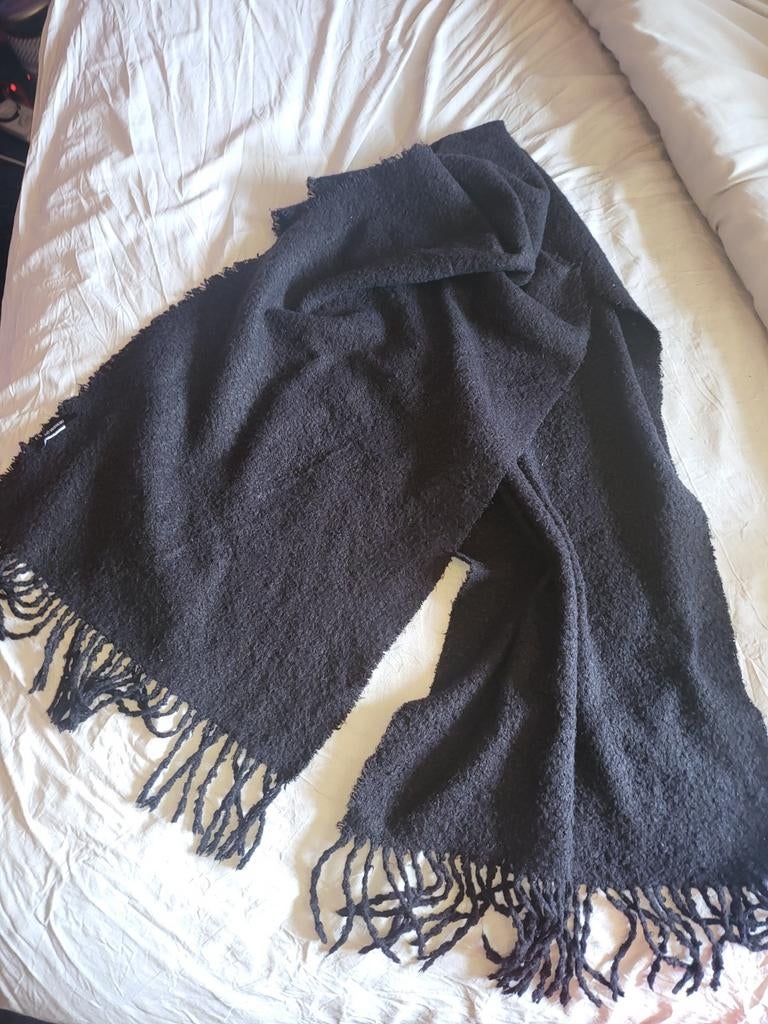 Zwarte LC Waikiki Sjaal met Franjes, Kleding | Dames, Mutsen, Sjaals en Handschoenen, LC Waikiki, Verzenden, Zo goed als nieuw
