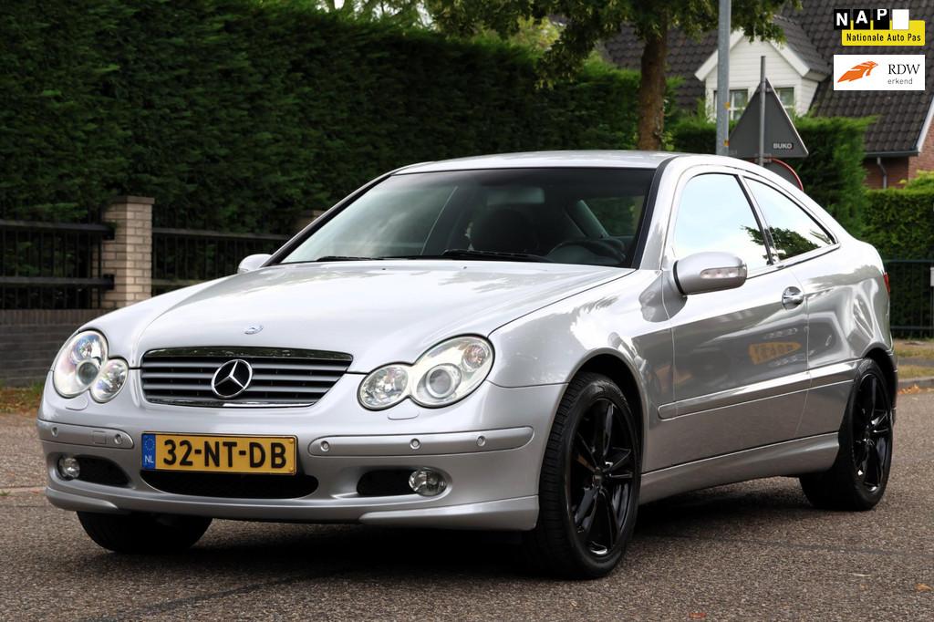 Mercedes-Benz C-klasse Sportcoupé 180 K. | CLIMA | CRUISE|, Auto's, Gebruikt, 4 stoelen, 1796 cc, Handgeschakeld