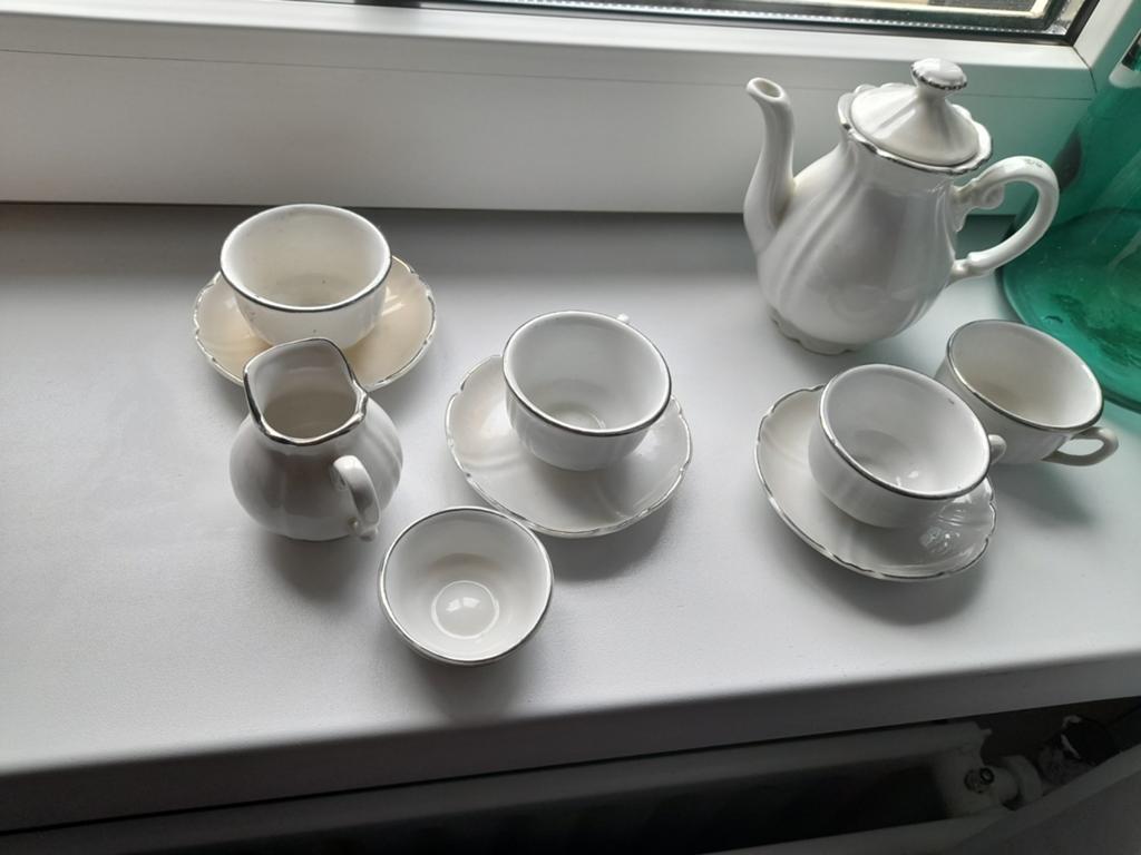 Te koop oude Douwe Egberts Kinder porselein theeservies wit, Antiek en Kunst, Ophalen of Verzenden