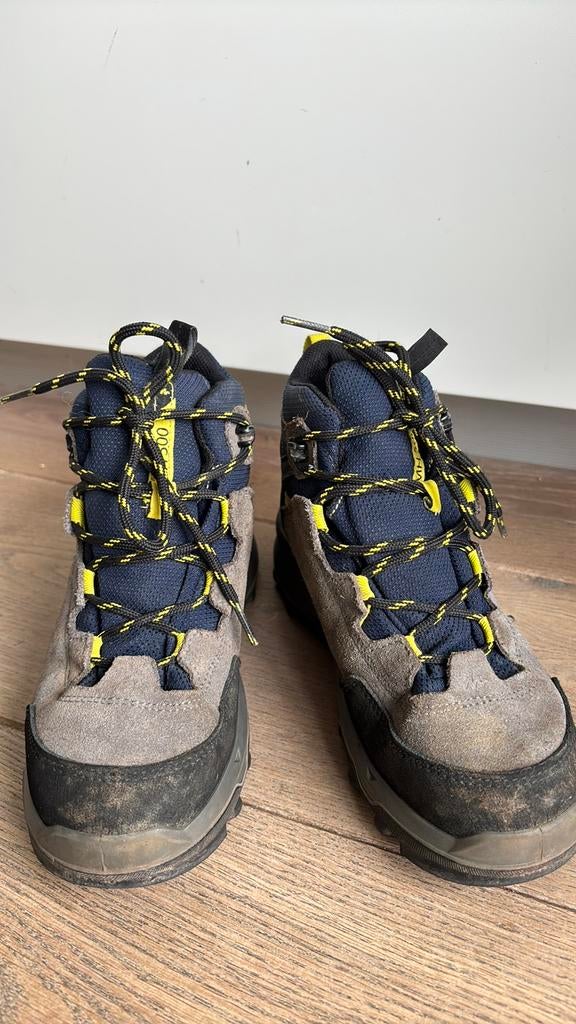 Wandelschoenen kind Quechua (Decathlon) maat 34, Ophalen of Verzenden, Gebruikt, Schoenen