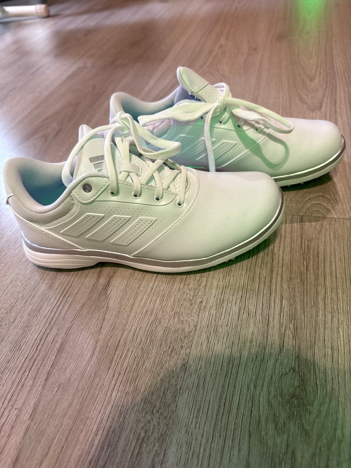 Adidas golfschoenen dames maat 36 - NIEUW, Kleding | Dames, Verzenden, Zo goed als nieuw, Wit, Sportschoenen