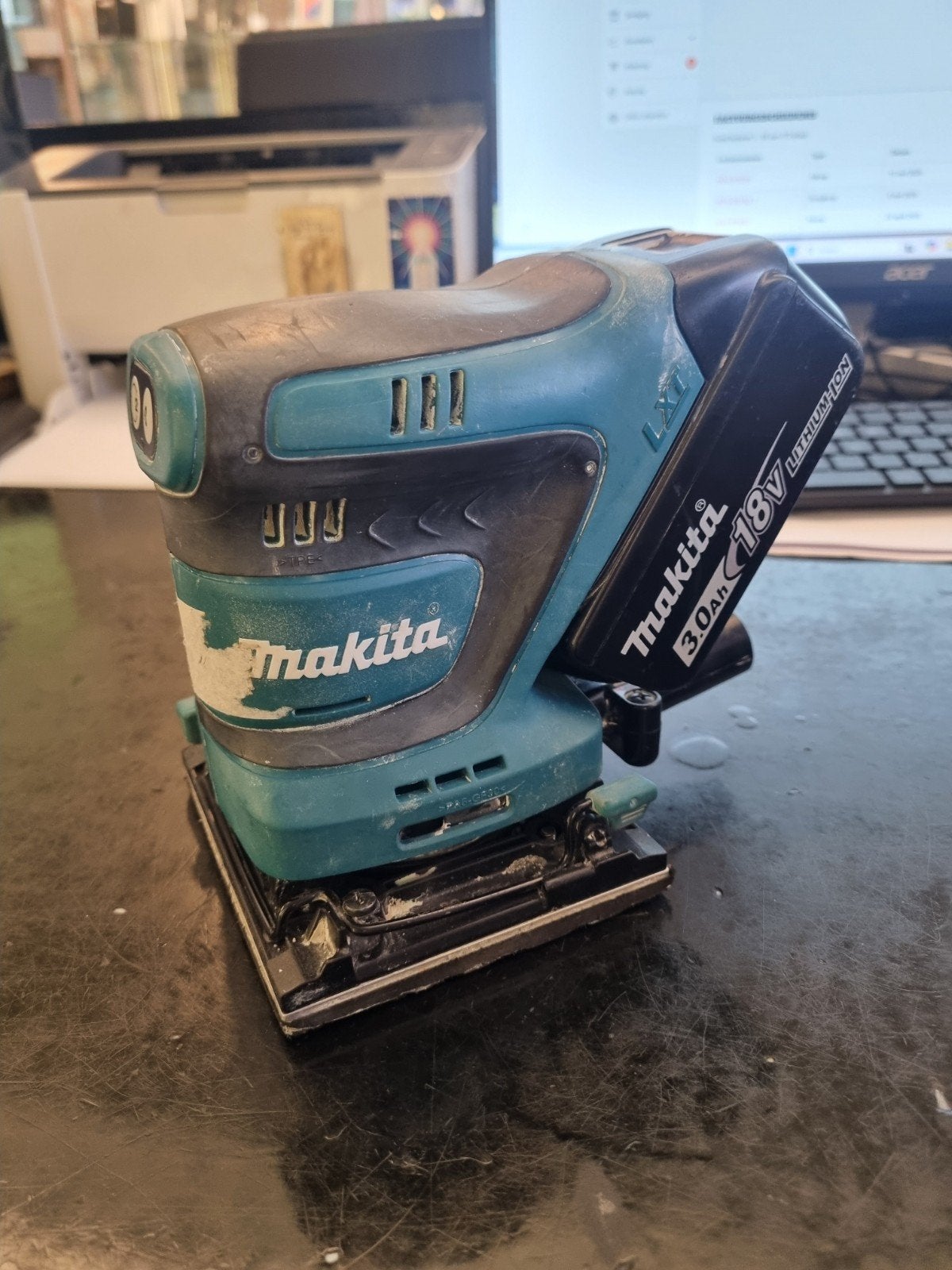 Makita DBO480 Accu Vlakschuurmachine 18V, Doe-het-zelf en Verbouw, Gereedschap | Schuurmachines, Gebruikt, Info@makita.nl, Makita Europe N.V., Jan-Baptist Vinkstraat 2, 3070 Kortenberg, België