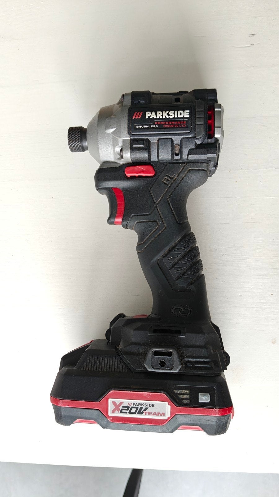 Parkside Performance Slagschroefmachine 20V met 2Ah Accu, Ophalen of Verzenden, Gebruikt, Boor- en Schroefmachine, Variabele snelheid