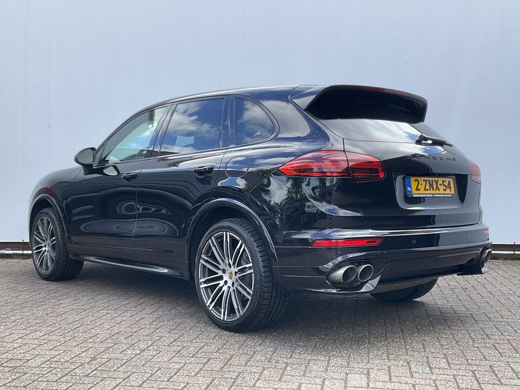 Porsche Cayenne 3.0 S E-Hybrid Pano Bose Trekhaak SportChron, Automaat, Cayenne, Gebruikt, Euro 6
