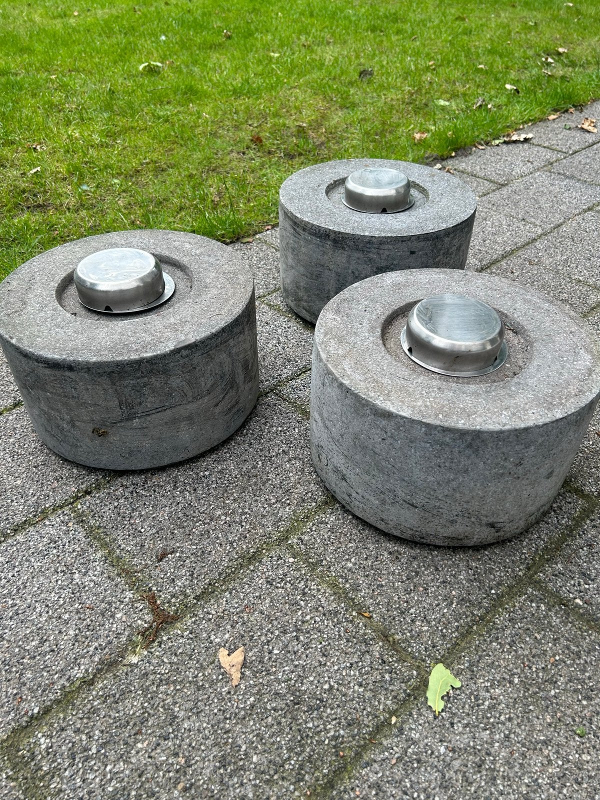 3 stuks betonnen vuurkorven/vuurtonnen - Breedte 30cm, Hoogt, Ophalen, Gebruikt