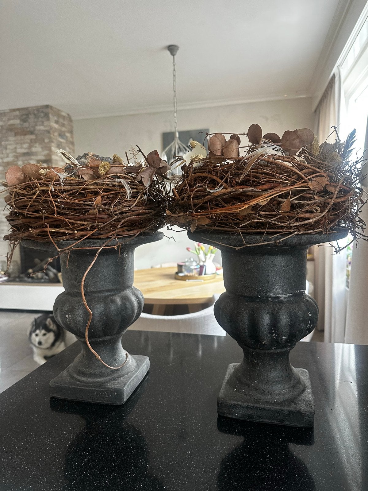 Set van 2 decoratieve vazen, Huis en Inrichting, Ophalen, 32 cm, Zo goed als nieuw, Grijs