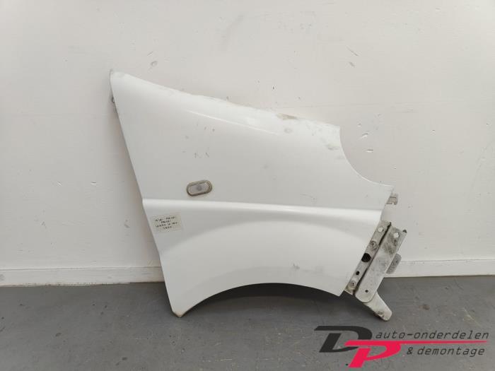 Scherm rechts-voor van een Nissan Primastar (Z36), Gebruikt, -, -, Ophalen of Verzenden