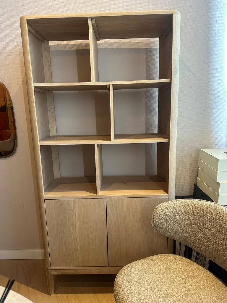 Eleonora - Boekenkast Harvey - Eikenhout - 90x40x180 cm, Ophalen, Met deur(en), Eikenhout, Scandinavisch