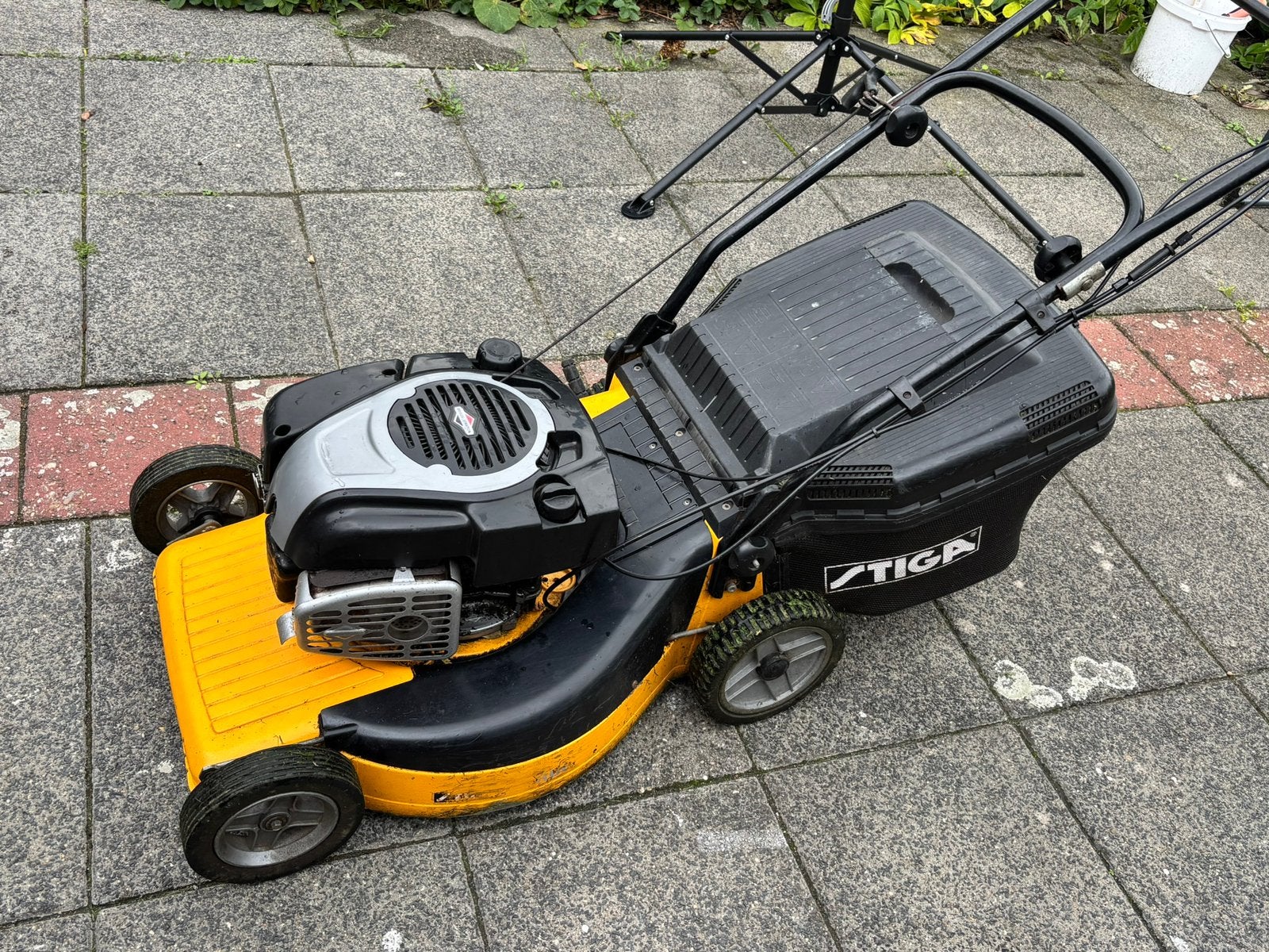 Stiga benzine grasmaaier, Ophalen, Gebruikt, Opvangbak, Benzine-grasmaaier