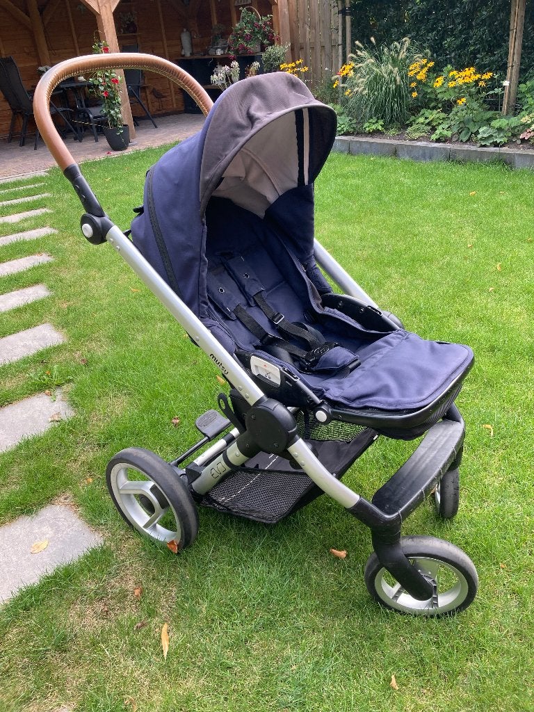 Mutsy Urban Nomad wandelwagen, Kinderen en Baby's, Kinderwagens en Combinaties, Ophalen, Gebruikt, Mutsy, Verstelbare duwstang
