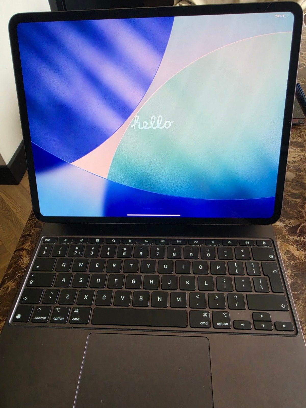 iPad Pro 13 inch M4 256 GB met Magic Keyboard, Computers en Software, Apple iPads, 13 inch of meer, Overige kleuren, Ophalen of Verzenden