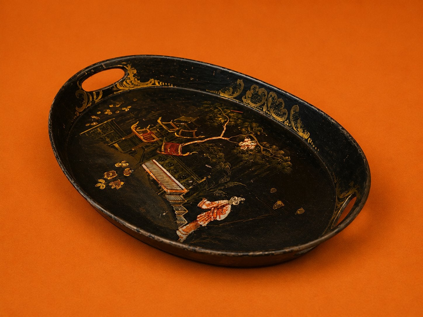 Sfeervol metalen dienblad met  Chinoiserie decoratie, Ophalen of Verzenden, Gebruikt, Ovaal, Metaal