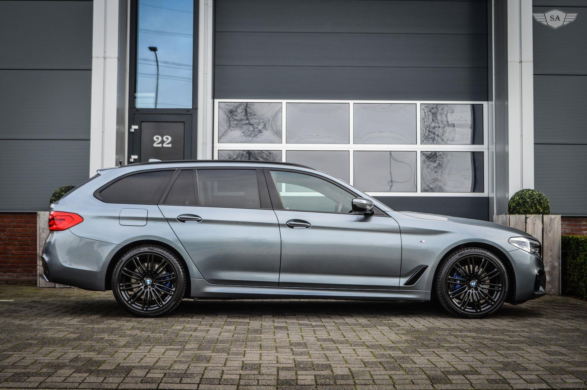 BMW 5-serie Touring 530i|HIGH EXECUTIVE|LEDER|M-PAKKET|TREKH, Automaat, Achterwielaandrijving, Gebruikt, Euro 6