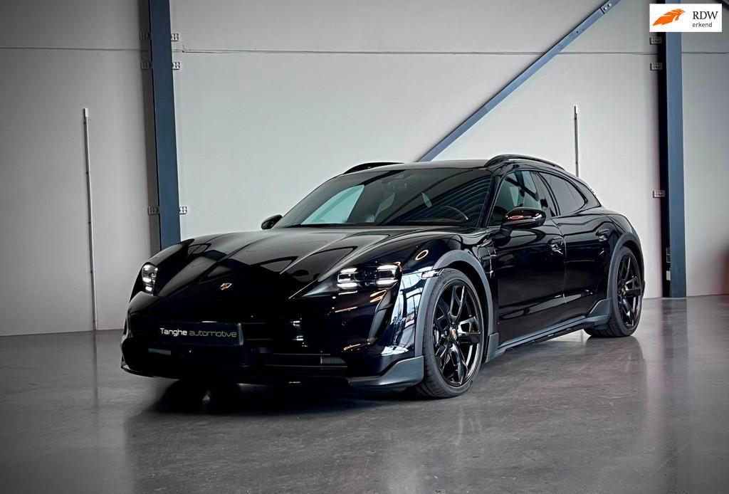 Porsche Taycan Cross Turismo 4 93 kWh, Chrono, Off Road Desi, Auto's, Porsche, Automaat, 110 €/maand, 4 stoelen, Origineel Nederlands