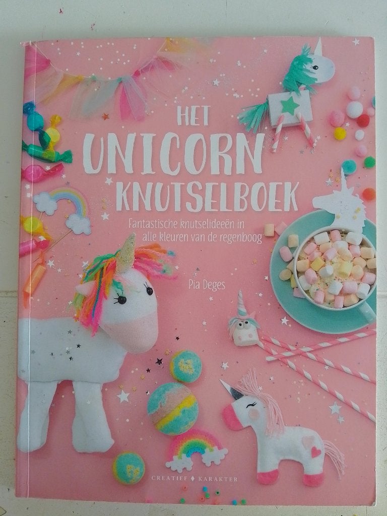 HET UNICORN KNUTSELBOEK !!, Ophalen of Verzenden, Zo goed als nieuw, Knutselwerk