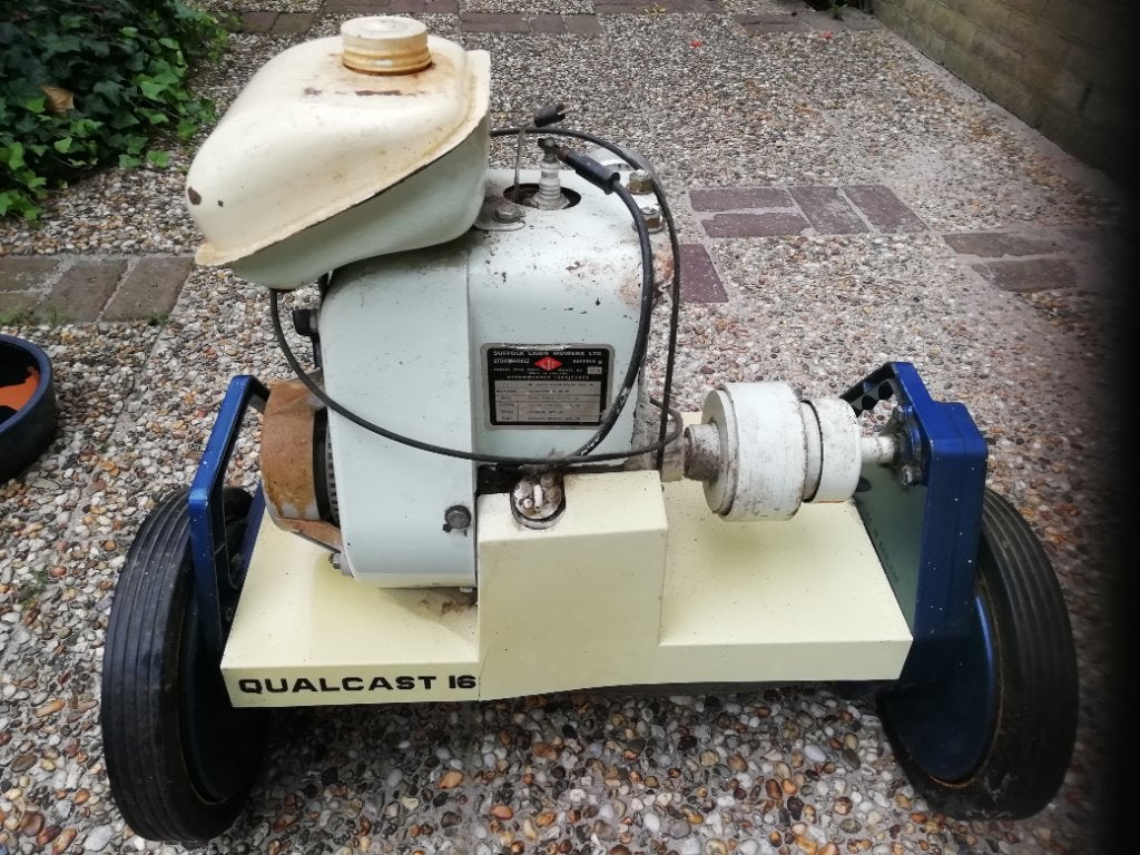 Grasmaaier 2-takt - Werkt prima, Ophalen, Gebruikt, Benzine-grasmaaier, Qualcast