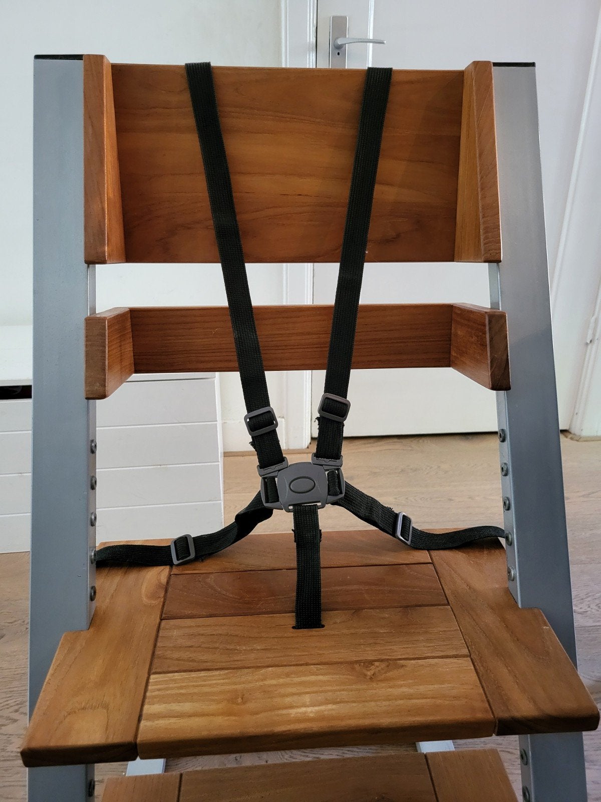 Meegroei kinderstoel aluminium en teak - Childwood, Ophalen, Gebruikt, Meegroeistoel, Gordel(s)