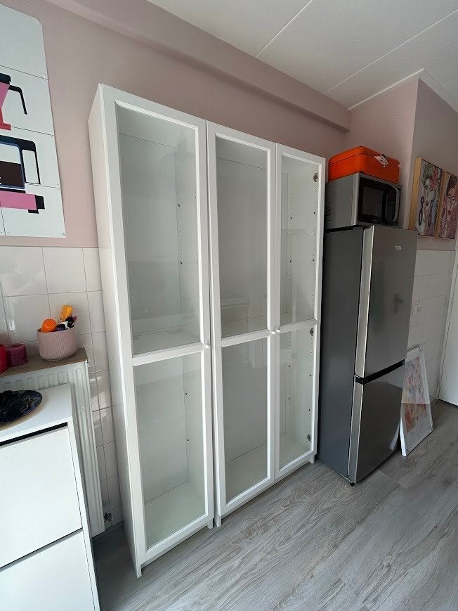 Witte IKEA Billy/Oxberg boekenkast glazen deuren 120x30x202, Ophalen, 200 cm of meer, 50 tot 100 cm, Zo goed als nieuw