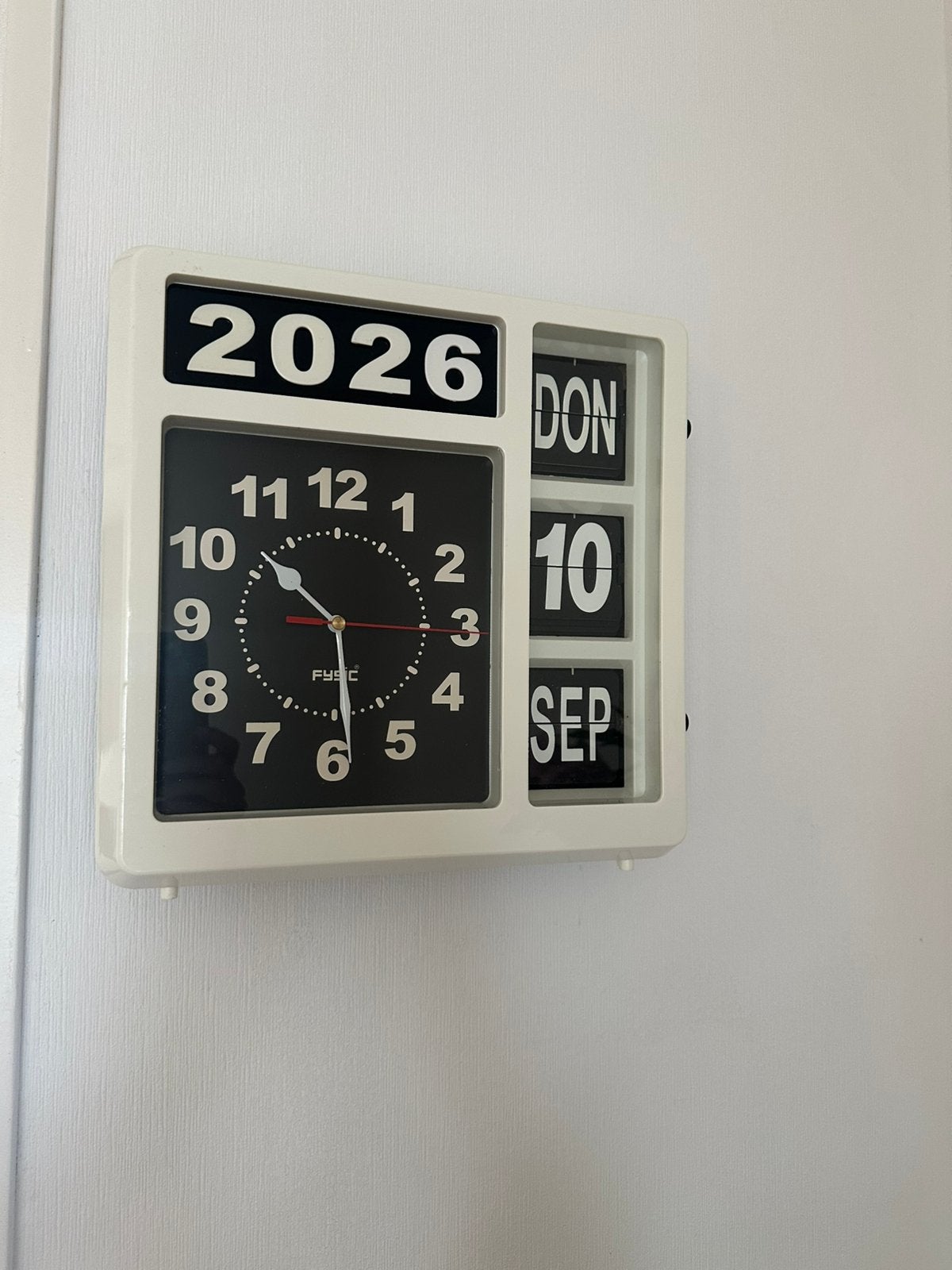Ouderen klok ivm tijd dag en datum, Ophalen, Gebruikt