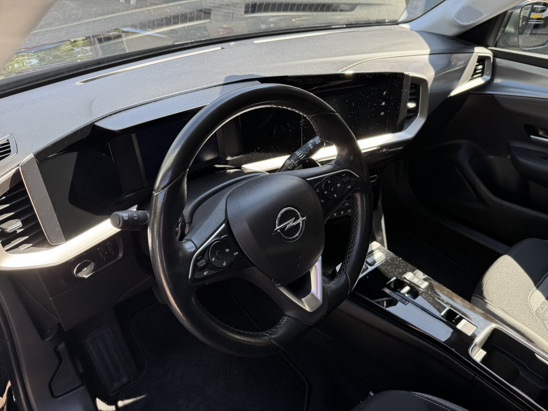 Foto 3 van Opel Mokka 1.2 Turbo Edition 130PK Automaat Navi 360Camera C