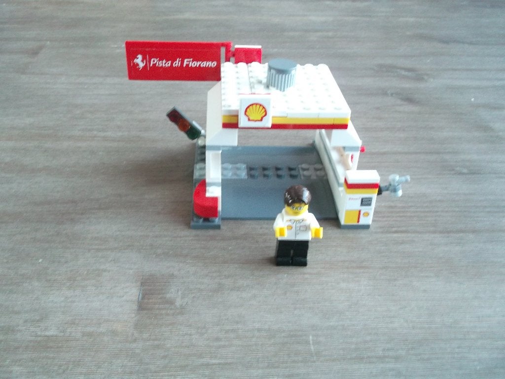 lego 40195 shell station (2014), Kinderen en Baby's, Speelgoed | Duplo en Lego, Ophalen of Verzenden, Gebruikt, Complete set, Lego
