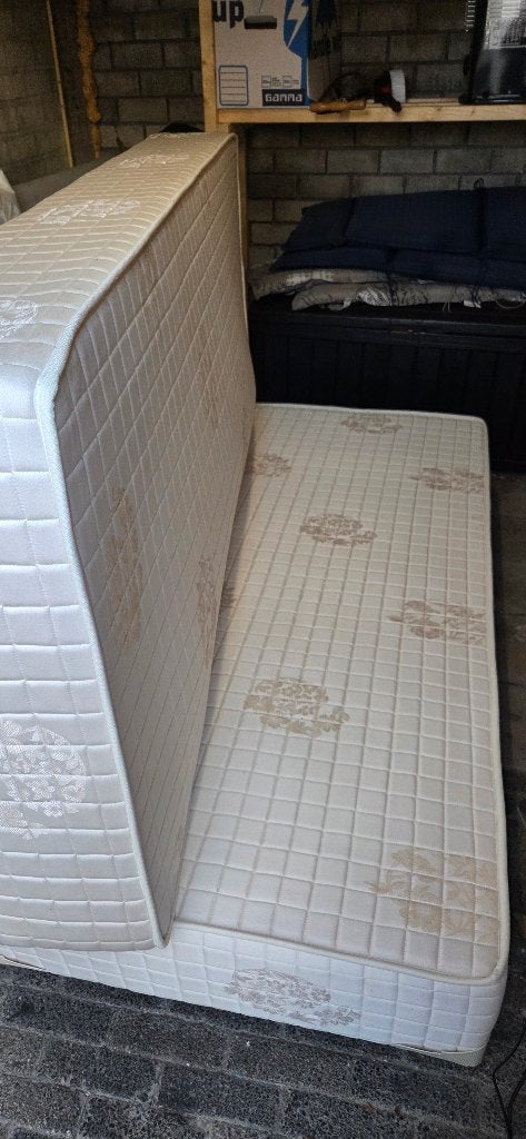 Boxspring onderstel, Ophalen, Gebruikt, Wit, Romantisch