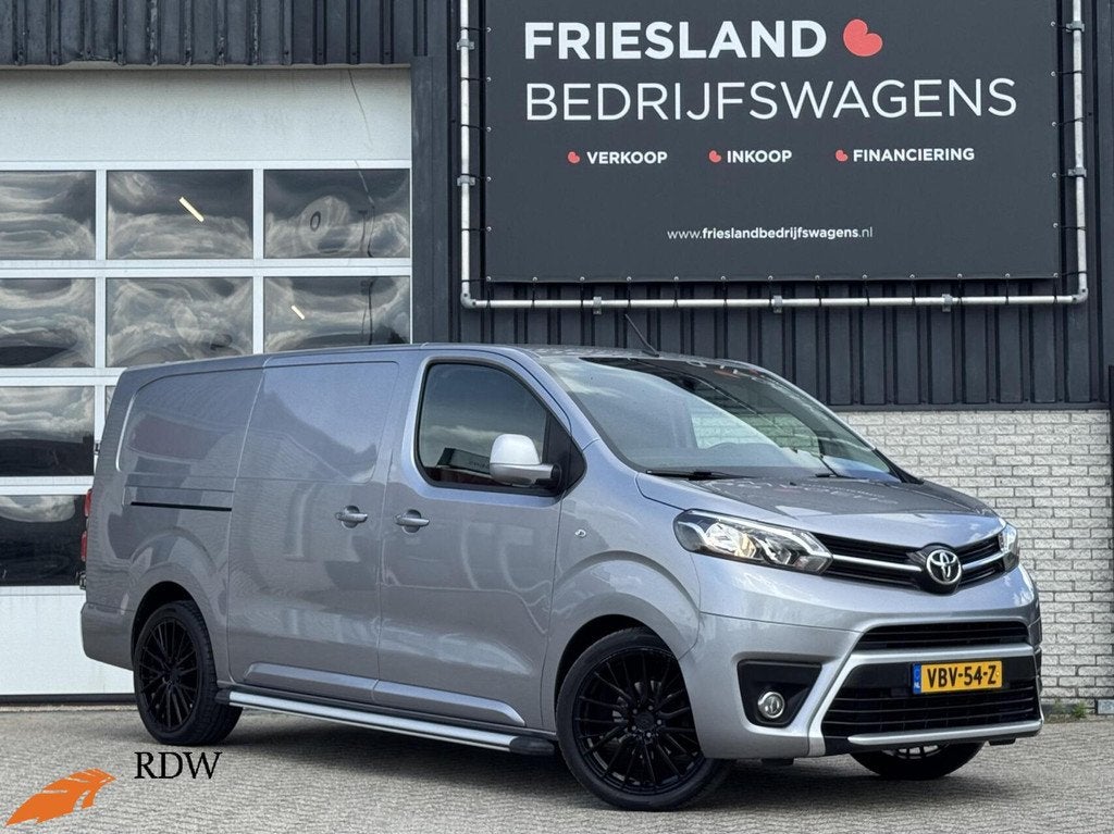 Toyota ProAce Worker 2.0 D-4D 177pk Professional Long Trekha, Auto's, Bestelauto's, Gebruikt, 4 cilinders, 2500 kg, Bedrijf