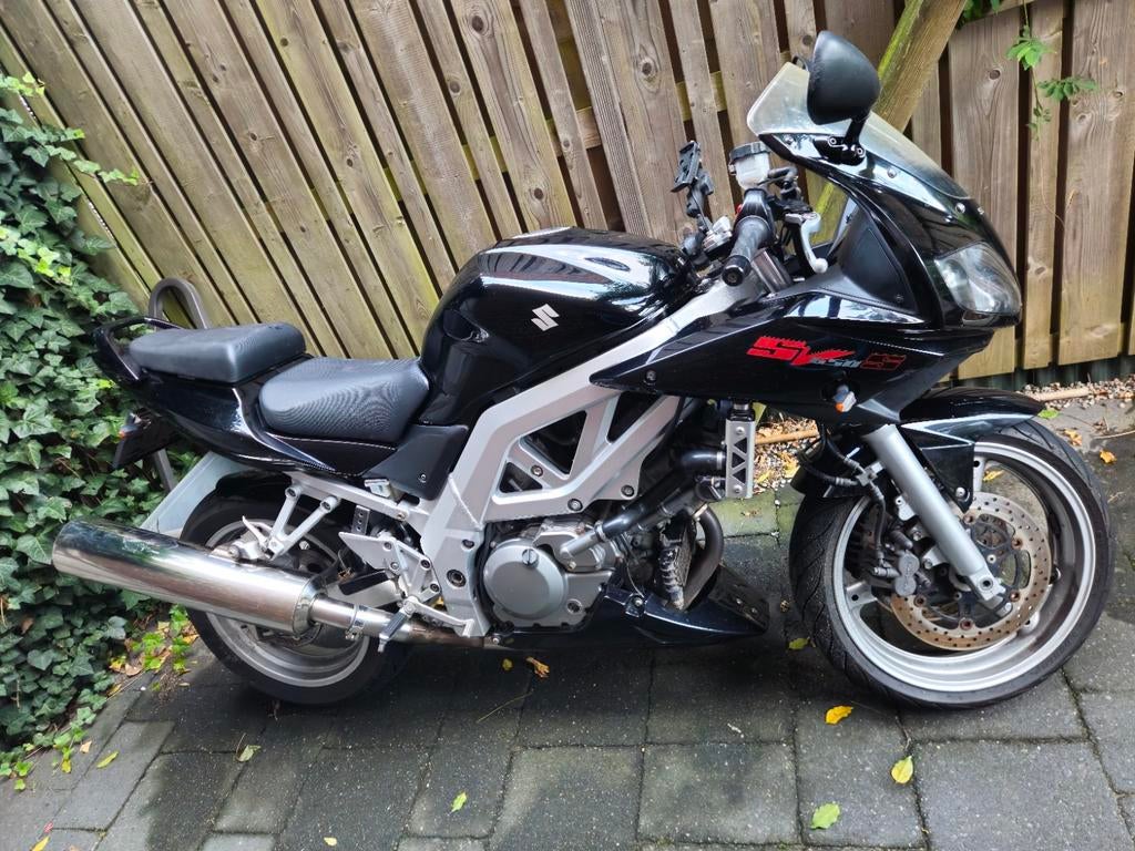 Suzuki SV650s 2004 - Sportieve V-twin, Particulier, Toermotor