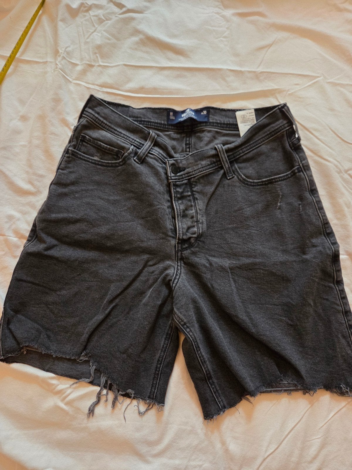 Hollister zwarte dad short ultrahoge taille W30-11 destroyed, Kleding | Dames, Maat 38/40 (M), Kort, Zwart, Ophalen of Verzenden
