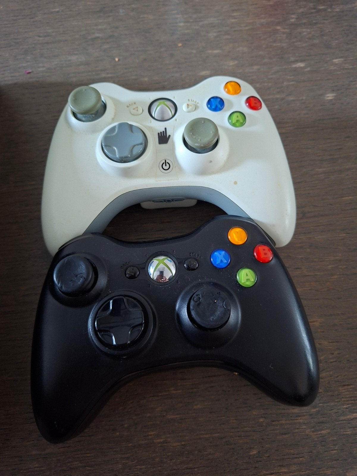 Xbox 360 S met 2 controllers en voeding, Spelcomputers en Games, Spelcomputers | Xbox 360, Ophalen of Verzenden, Gebruikt, Met 2 controllers