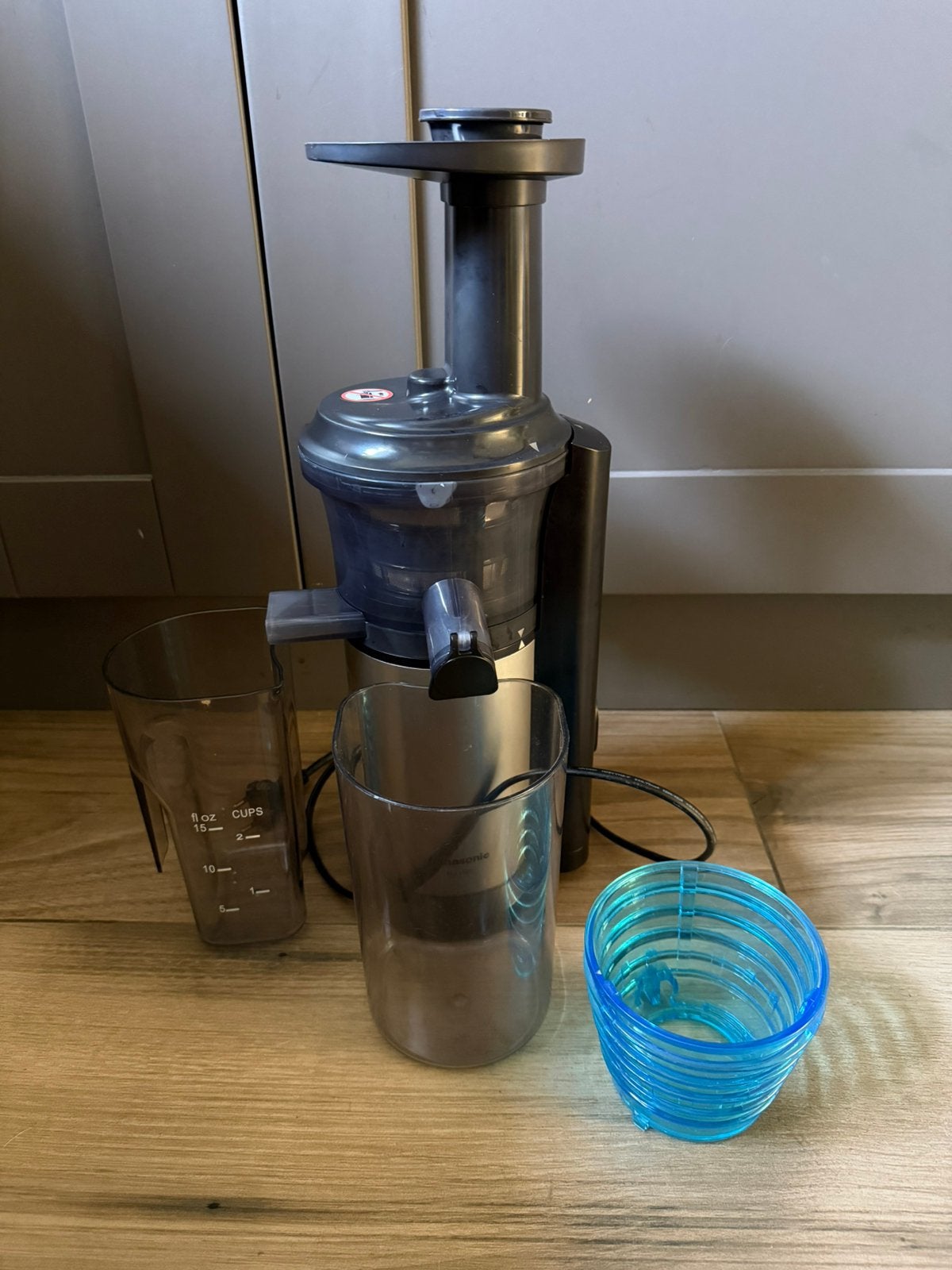 Slow juicer Panasonic MJ-L500, Witgoed en Apparatuur, Ophalen, Gebruikt, Elektrisch, Slowjuicer