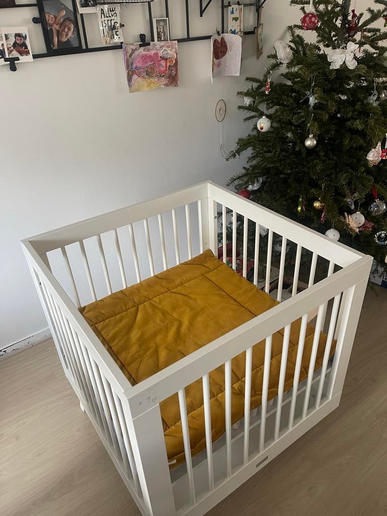 Coming kids box 80x80 cm met matras en 2 boxkleden, Kinderen en Baby's, Boxen, Ophalen, Gebruikt, Vierkant, In hoogte verstelbaar