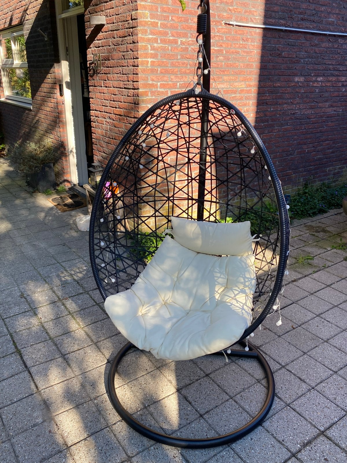 Comfortabele hangstoel met standaard en kussen, Ophalen, Gebruikt, Wicker