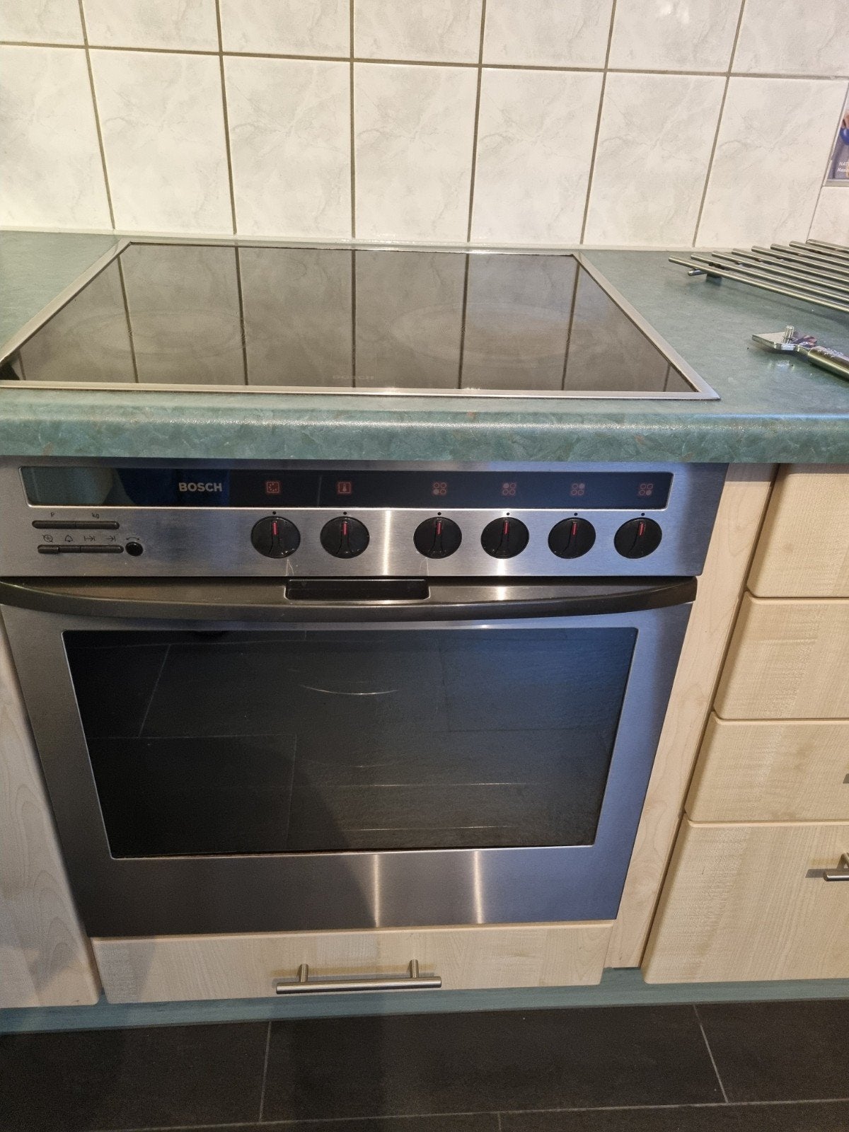 Bosch oven met elektrische keramische kookplaat, Ophalen, Gebruikt, Minder dan 85 cm, Hete lucht