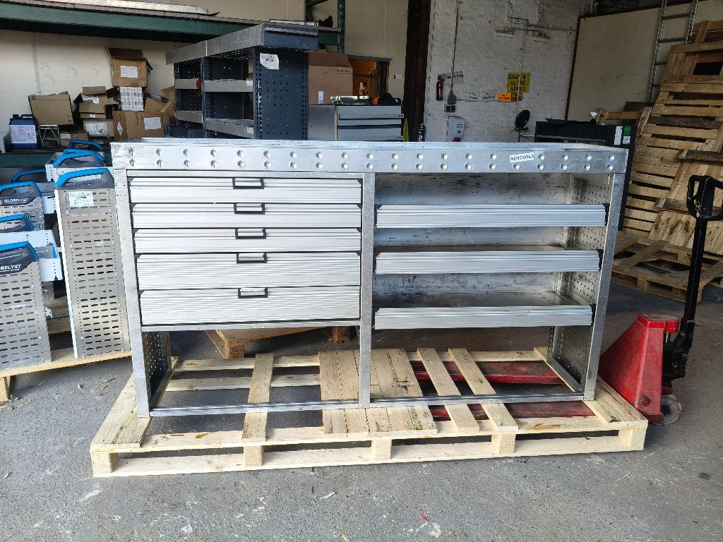 Aluca (2603) L 206 B 42 H 115 € 799, Ophalen, Zo goed als nieuw, Info@laaiin.nl, Laaiin