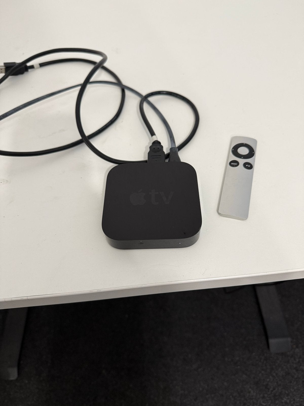 Apple TV 3e generatie met afstandsbediening en kabels, Audio, Tv en Foto, Mediaspelers, Ophalen, Gebruikt, ., Zonder harde schijf