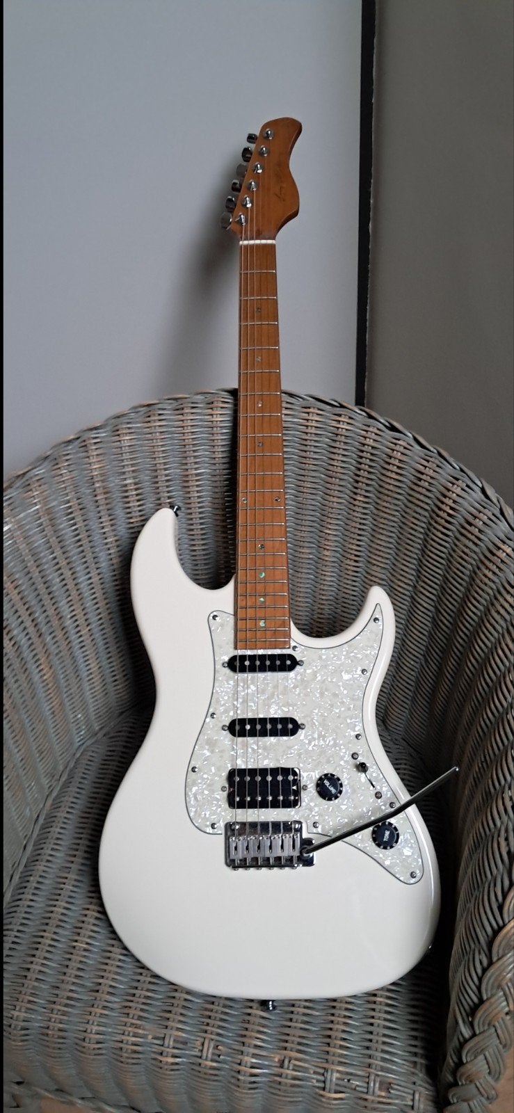 Sire Larry Carlton Stratocaster S7, Ophalen of Verzenden, Zo goed als nieuw, Solid body, Overige merken