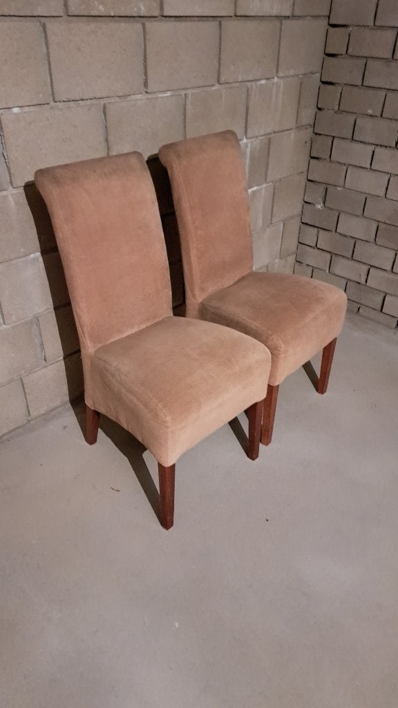 2 gebruikte eetkamerstoelen, Huis en Inrichting, Ophalen, Hout, Gebruikt, Twee