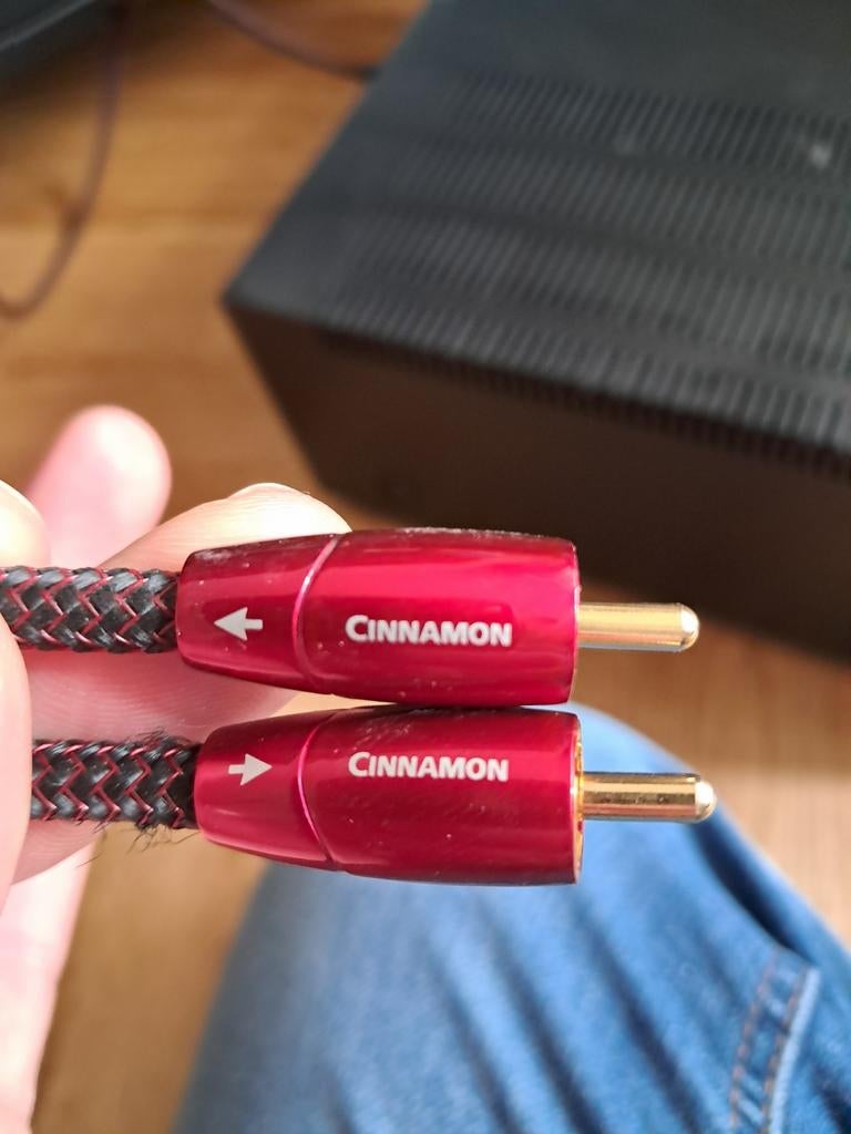 AudioQuest Cinnamon Digitale Coax 75 cm, Ophalen of Verzenden, Zo goed als nieuw, Minder dan 2 meter, Interlink-kabel