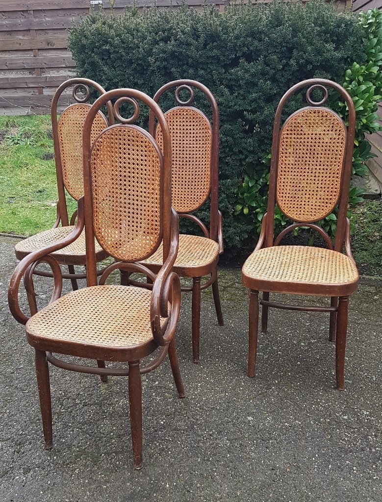 Thonet stoelen 4, Ophalen