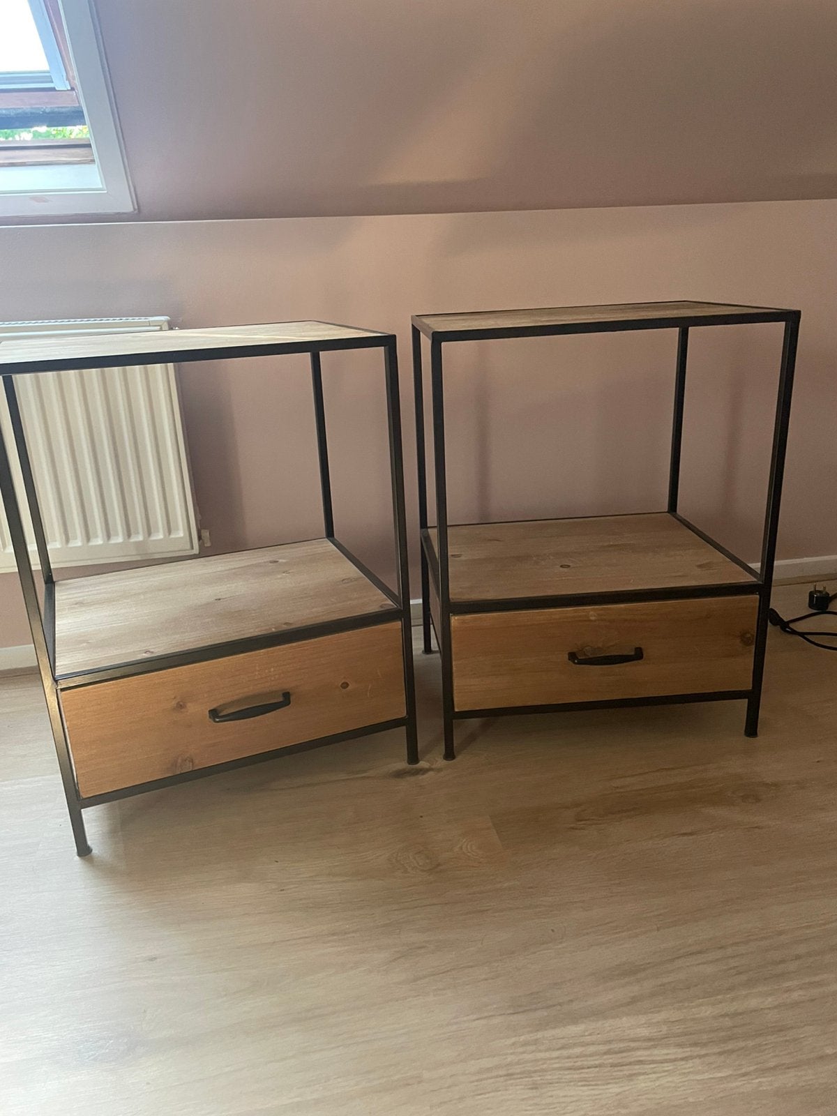 Nachtkastjes, Ophalen, Zo goed als nieuw, Minder dan 45 cm, 55 tot 70 cm