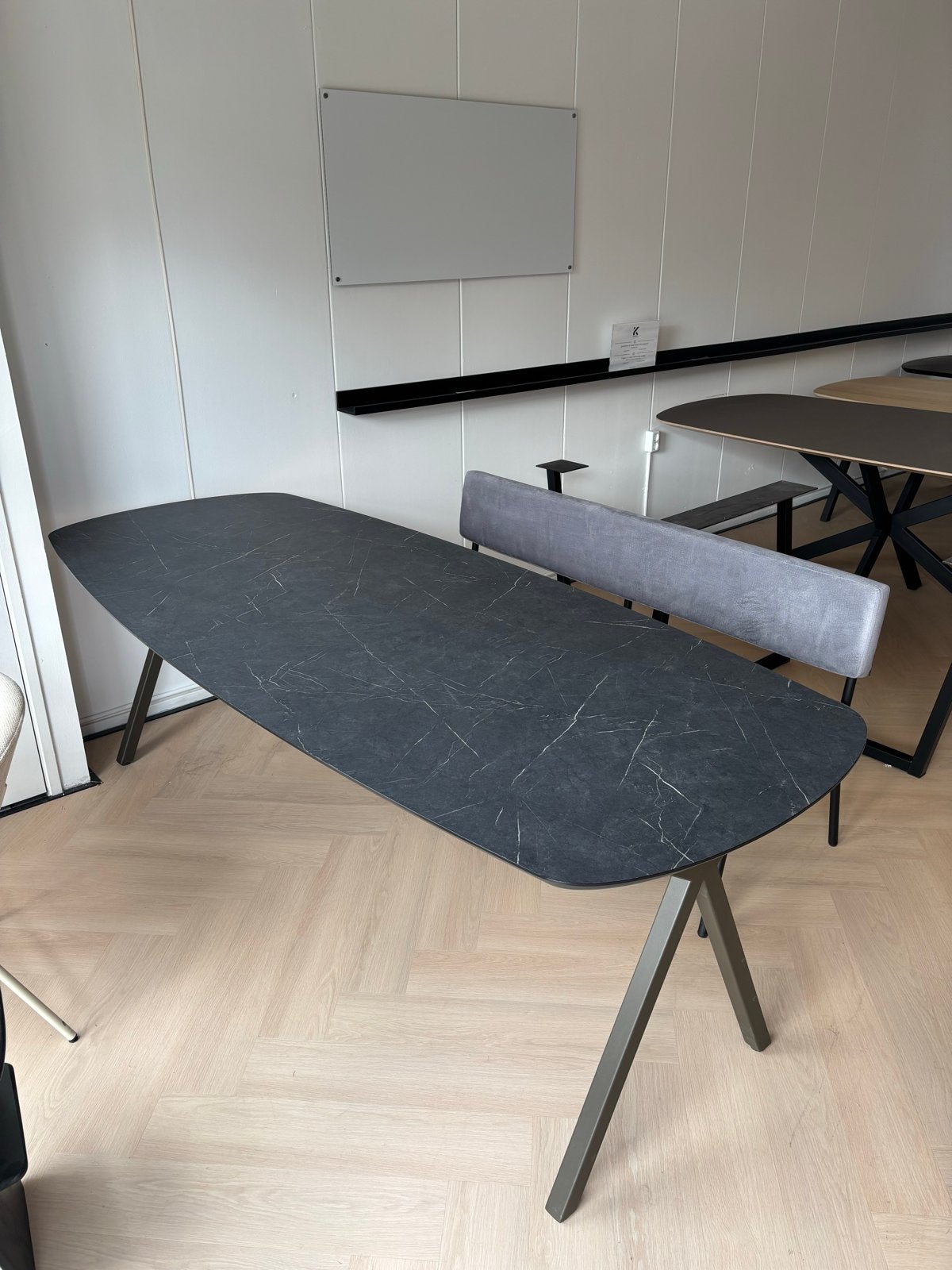 Kas20 outlet - tafel HPL zwart keramiek look 240x100cm, Huis en Inrichting, Overige materialen, 100 tot 150 cm, Ophalen of Verzenden